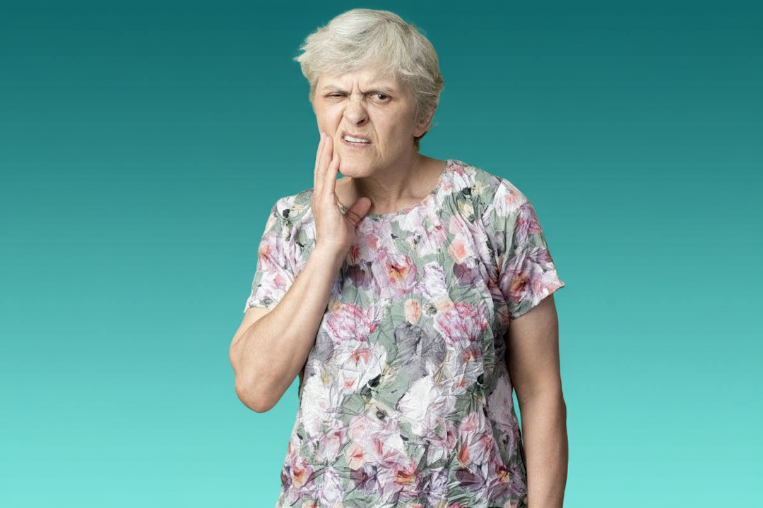 мешает коронка